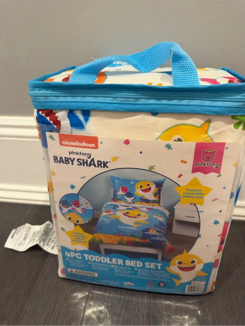 NWT Nickelodeon Pinkfong Baby Shark 4PC Toddler Comforter Set - Blue White